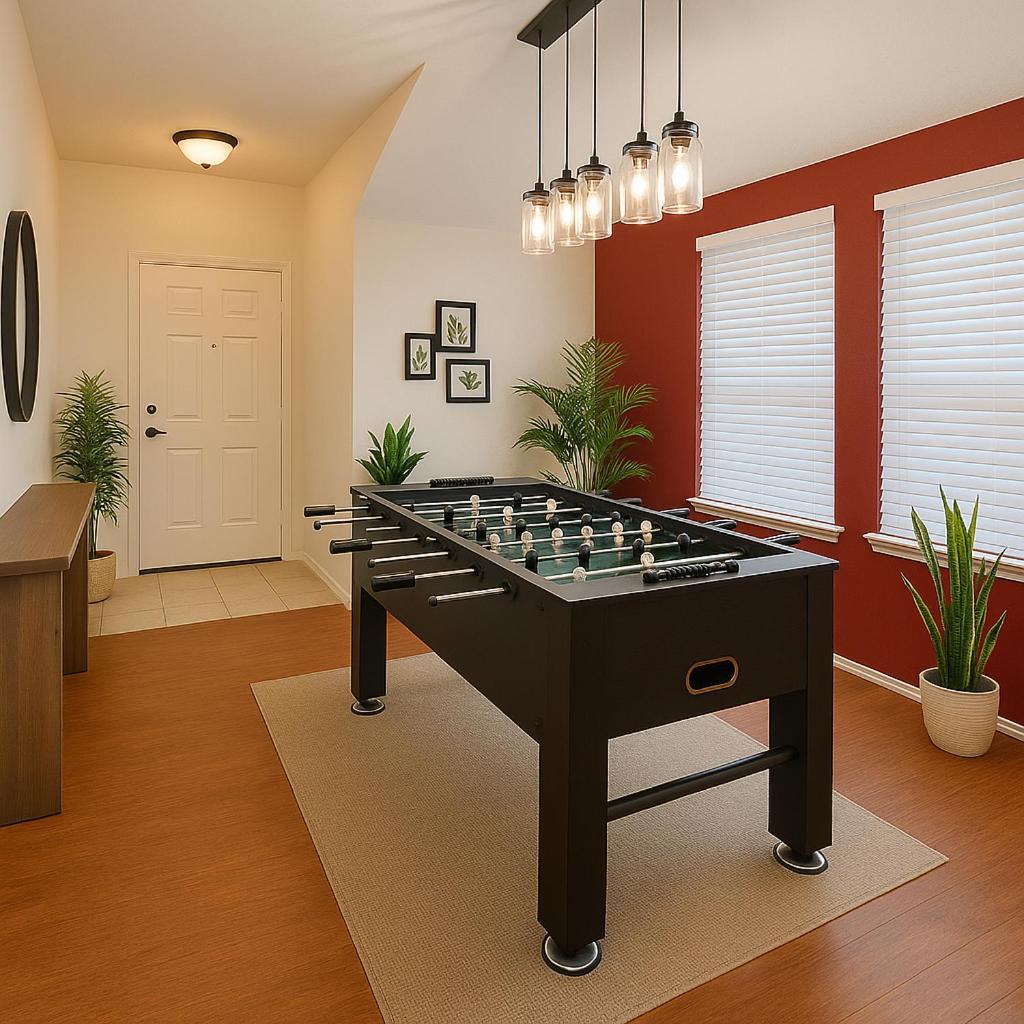 Work, Play & Stay King Bed With Foosball! Aubrey Dış mekan fotoğraf